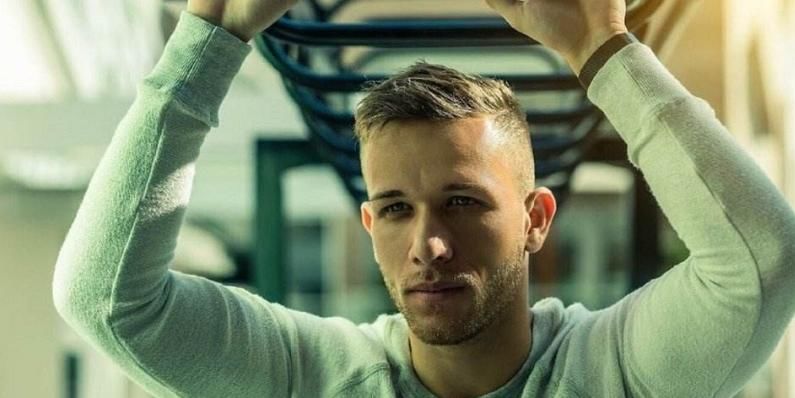 亚马尔自幼 亚马尔自幼